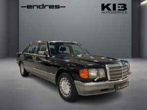Mercedes-Benz 560 SEL lang