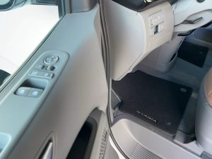 HYUNDAI STARIA 1.6 T-GDI HEV 2WD Signature