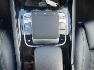 MERCEDES-BENZ GLB 200 Style