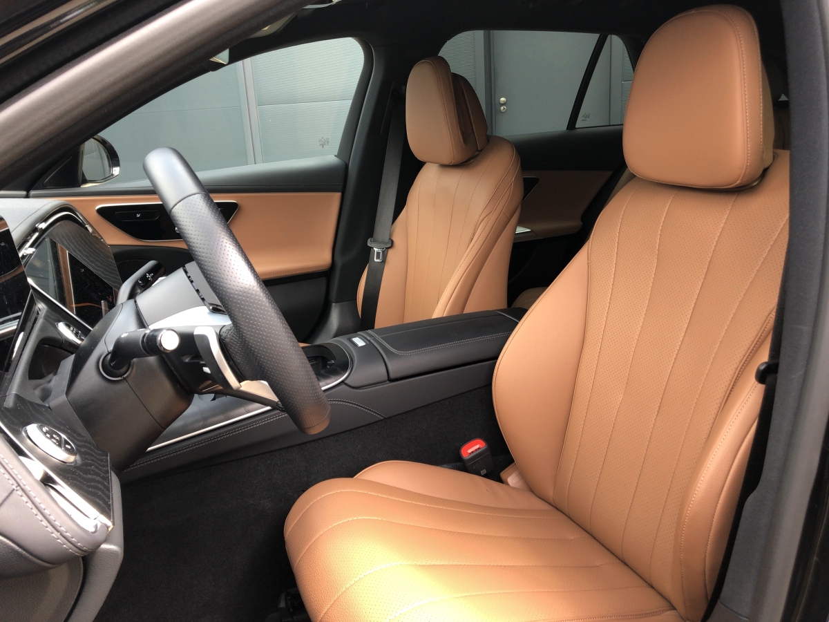 MERCEDES-BENZ E 200 AMG Line Advanced