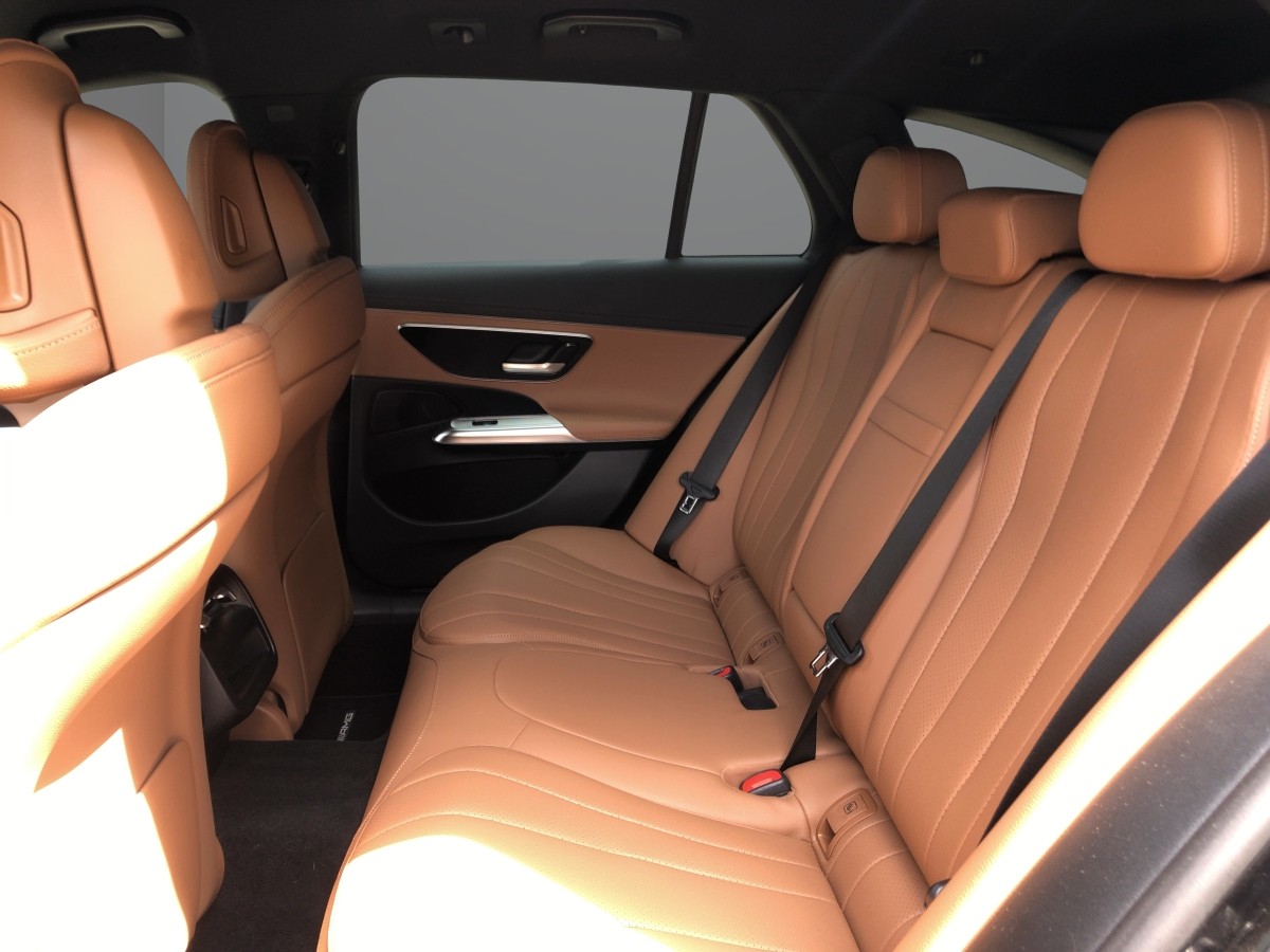 MERCEDES-BENZ E 200 AMG Line Advanced