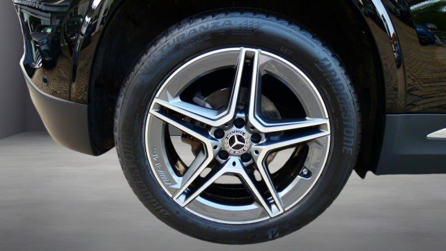 MERCEDES-BENZ GLA 200 AMG Line