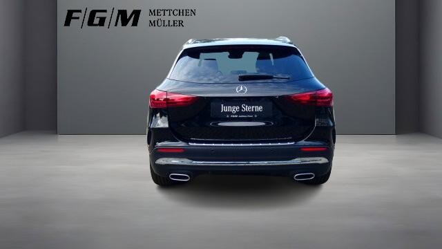 MERCEDES-BENZ GLA 200 AMG Line