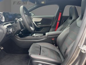 MERCEDES-BENZ CLA 35 AMG 4M