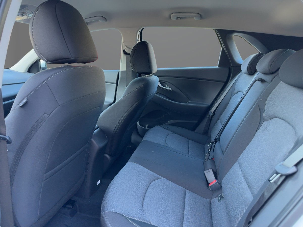 HYUNDAI i30 1.5 T-GDI Mild-Hybrid Trend