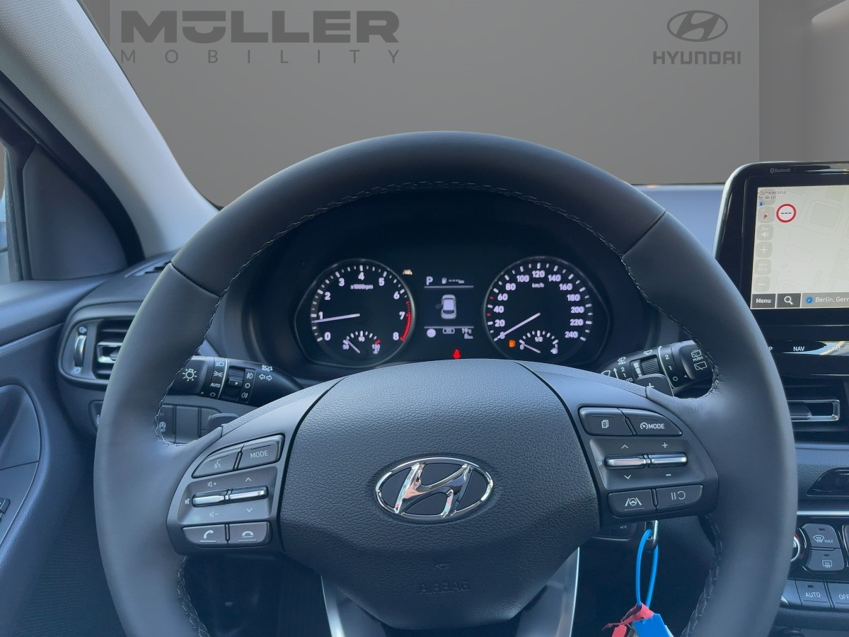 HYUNDAI i30 1.5 T-GDI Mild-Hybrid Trend