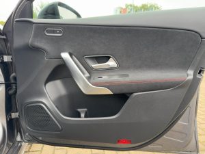 MERCEDES-BENZ A 220 d AMG Line