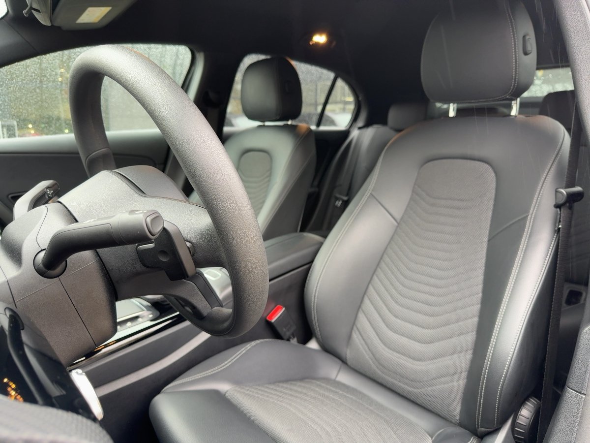 MERCEDES-BENZ A 180 Progressiv