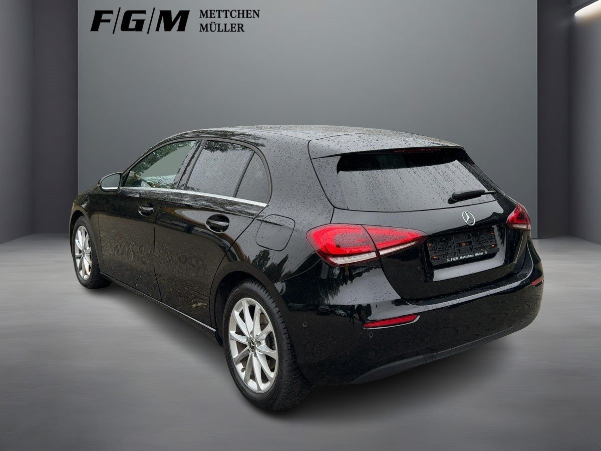 MERCEDES-BENZ A 180 Progressiv