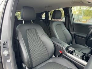 MERCEDES-BENZ GLA 200 Progressive