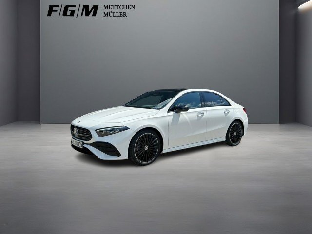 MERCEDES-BENZ A 200 AMG Line