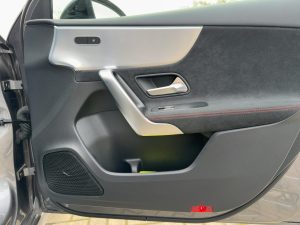 MERCEDES-BENZ A 200 AMG Line