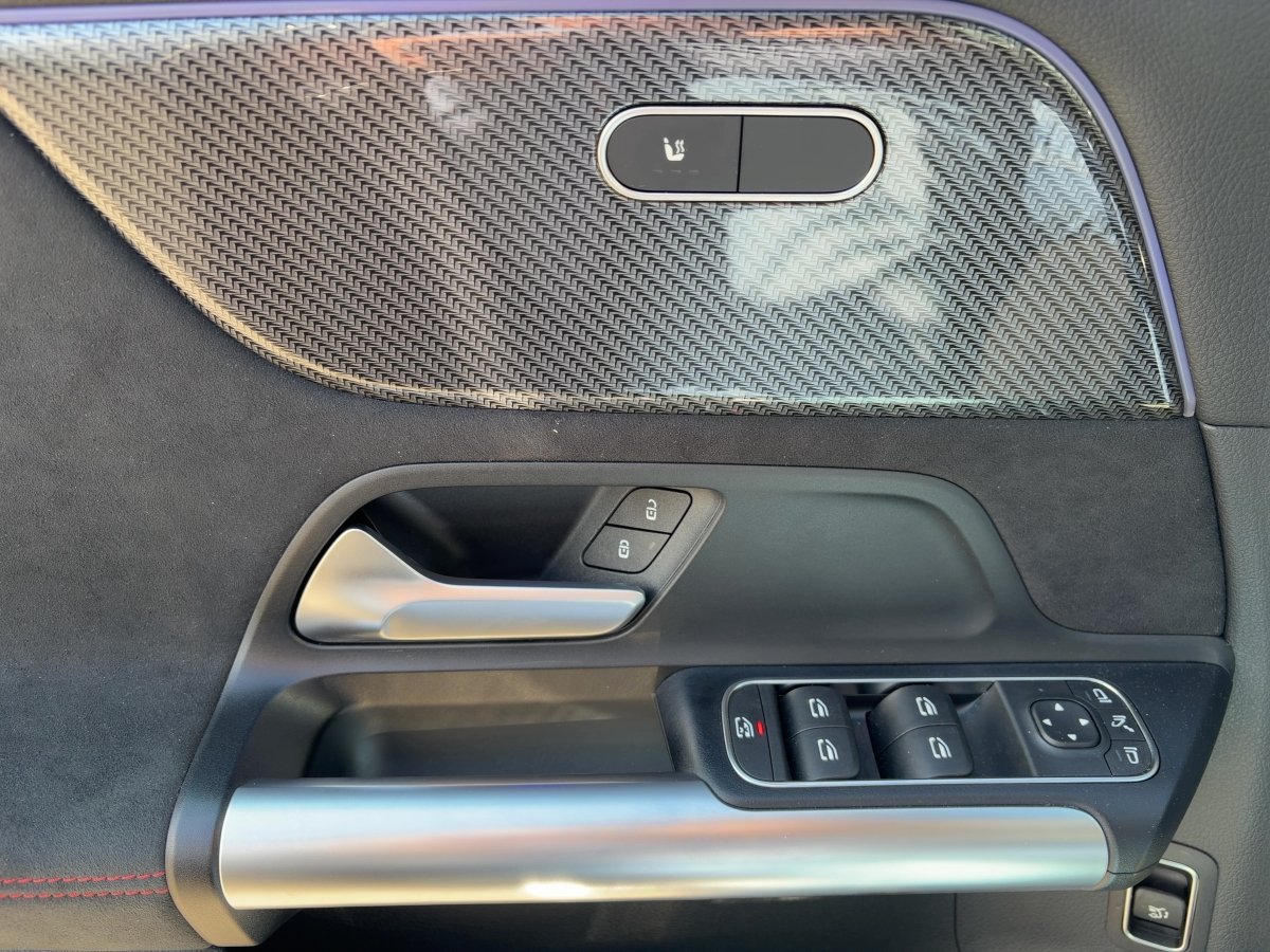 Mercedes-Benz B 200 AMG Line