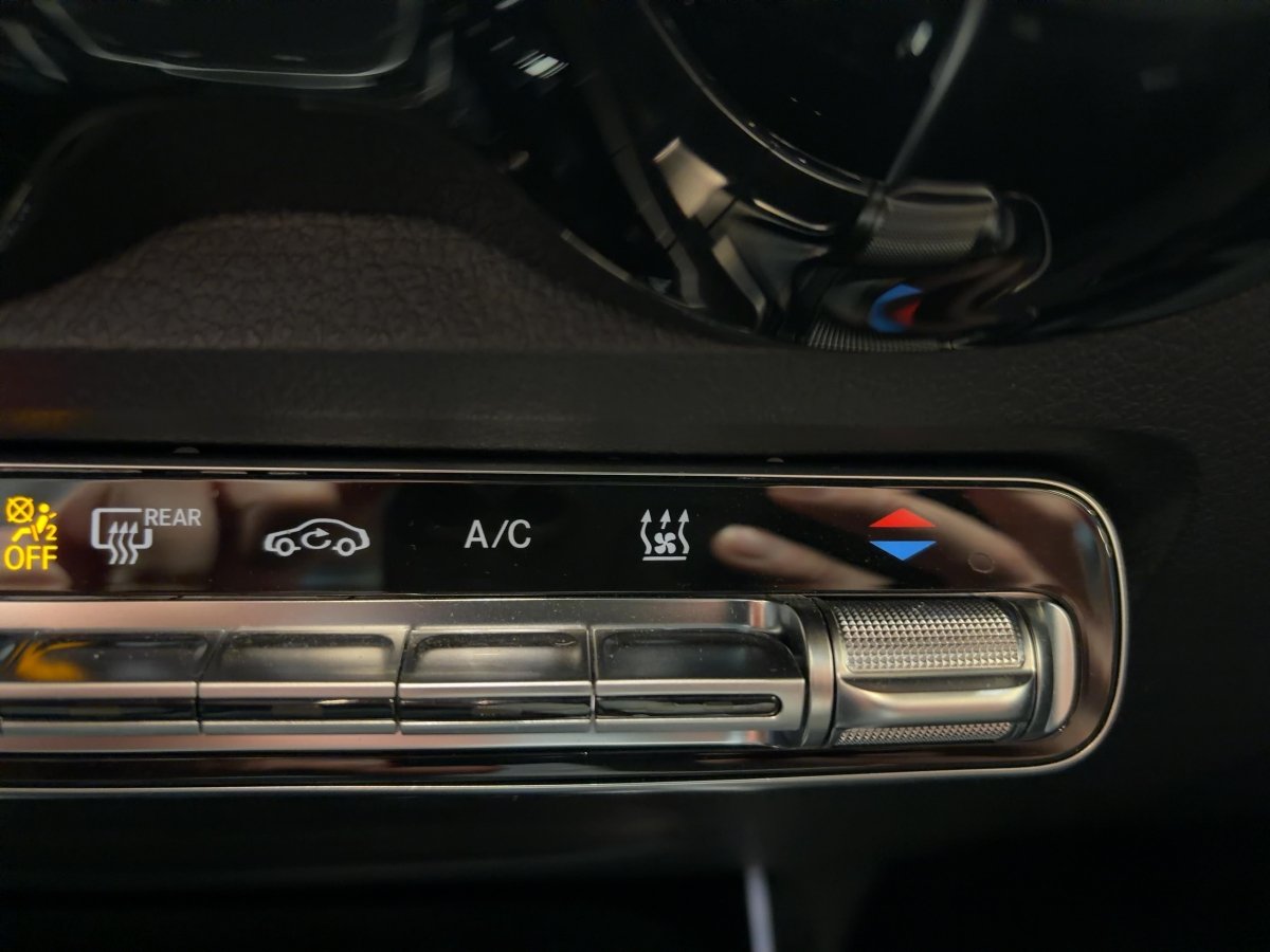 Mercedes-Benz EQB 250 AMG Line
