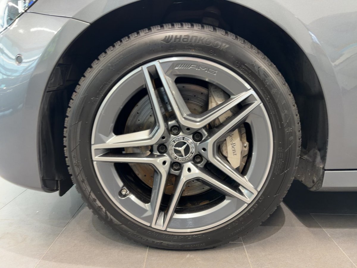 Mercedes-Benz E 300 de T AMG Line