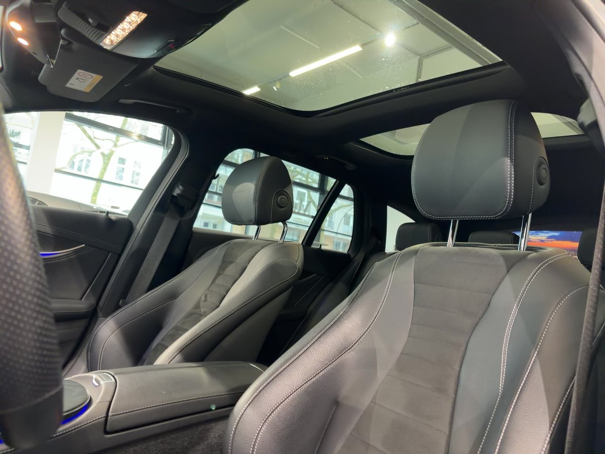 Mercedes-Benz E 300 de T AMG Line