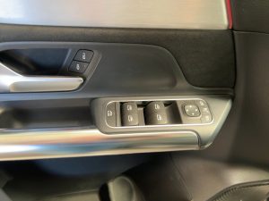 Mercedes-Benz GLA 250 4M