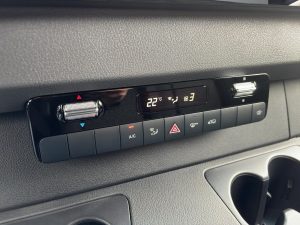 Mercedes-Benz Sprinter 319 CDI MAXI/SELECT/Distr/LED/AHK/Totwi
