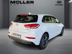 HYUNDAI i30 1.5 T-GDI Mild-Hybrid Trend